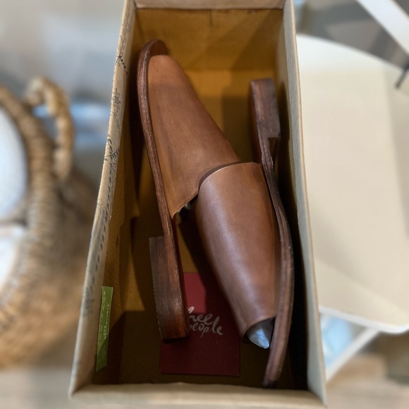 Free People Vincent Slide Sandel color Luggage - Picture 5 of 7